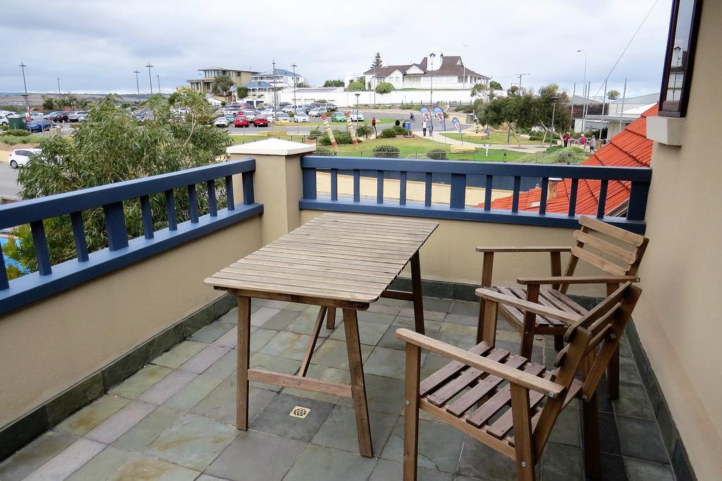 Mccloud House Apartment Port Noarlunga Bagian luar foto